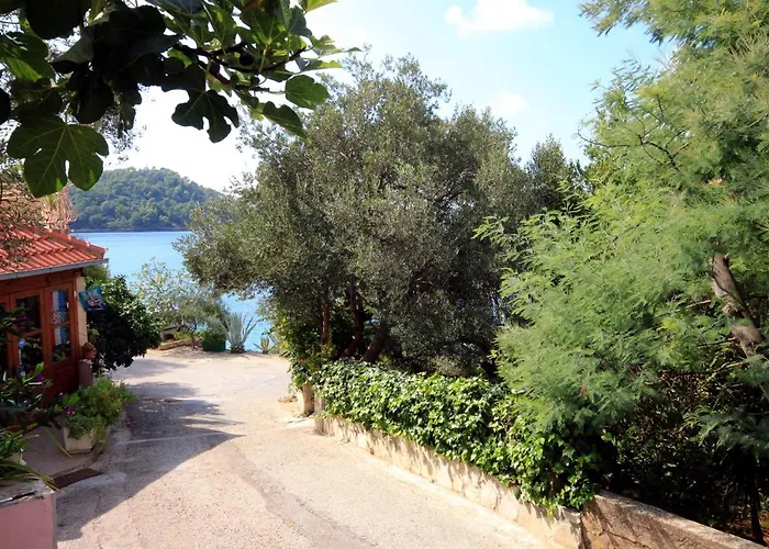 Apartment By The Sea Brna, Korcula - 574 *